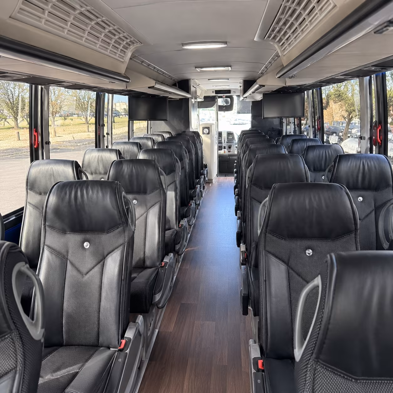 shuttle buses for phoenix mesa gateway airport 161st air refueling wing personnel